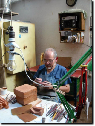 Castells nel suo laboratorio